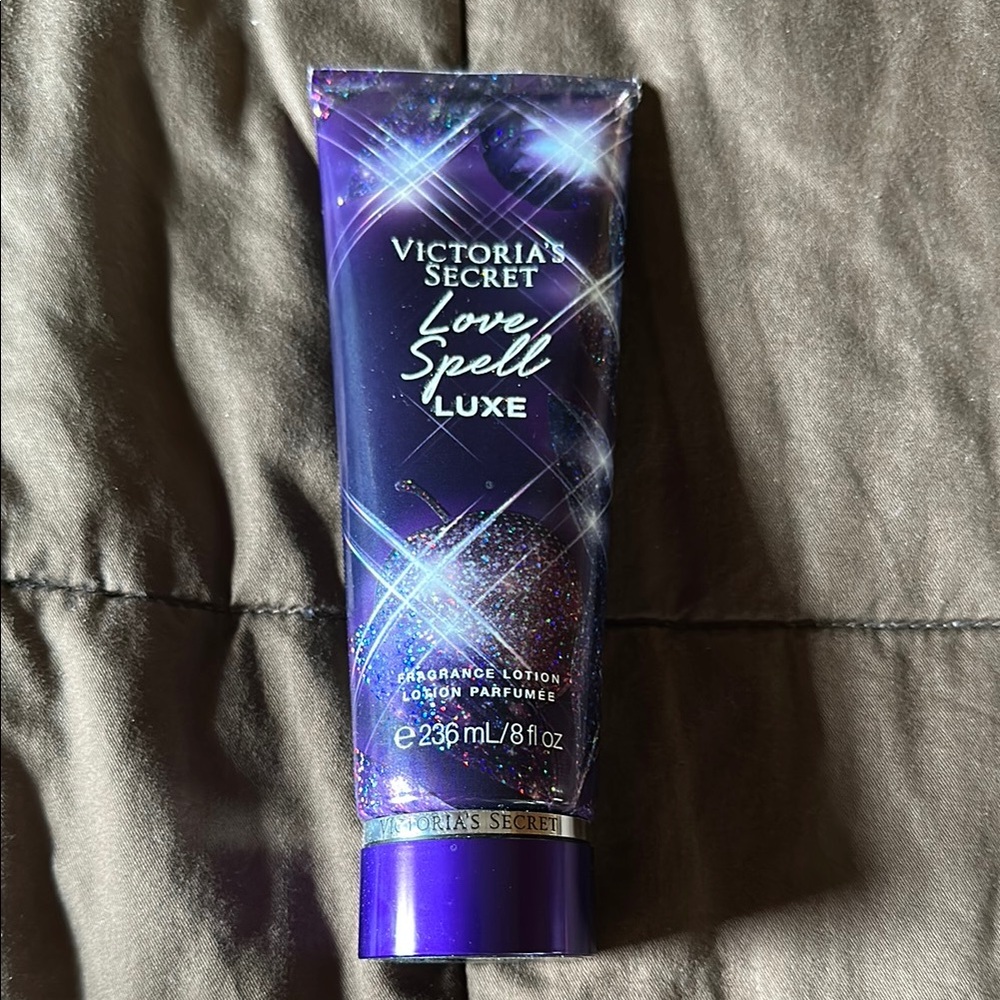 Victoria’s Secret Love Spell Luxe Body Lotion